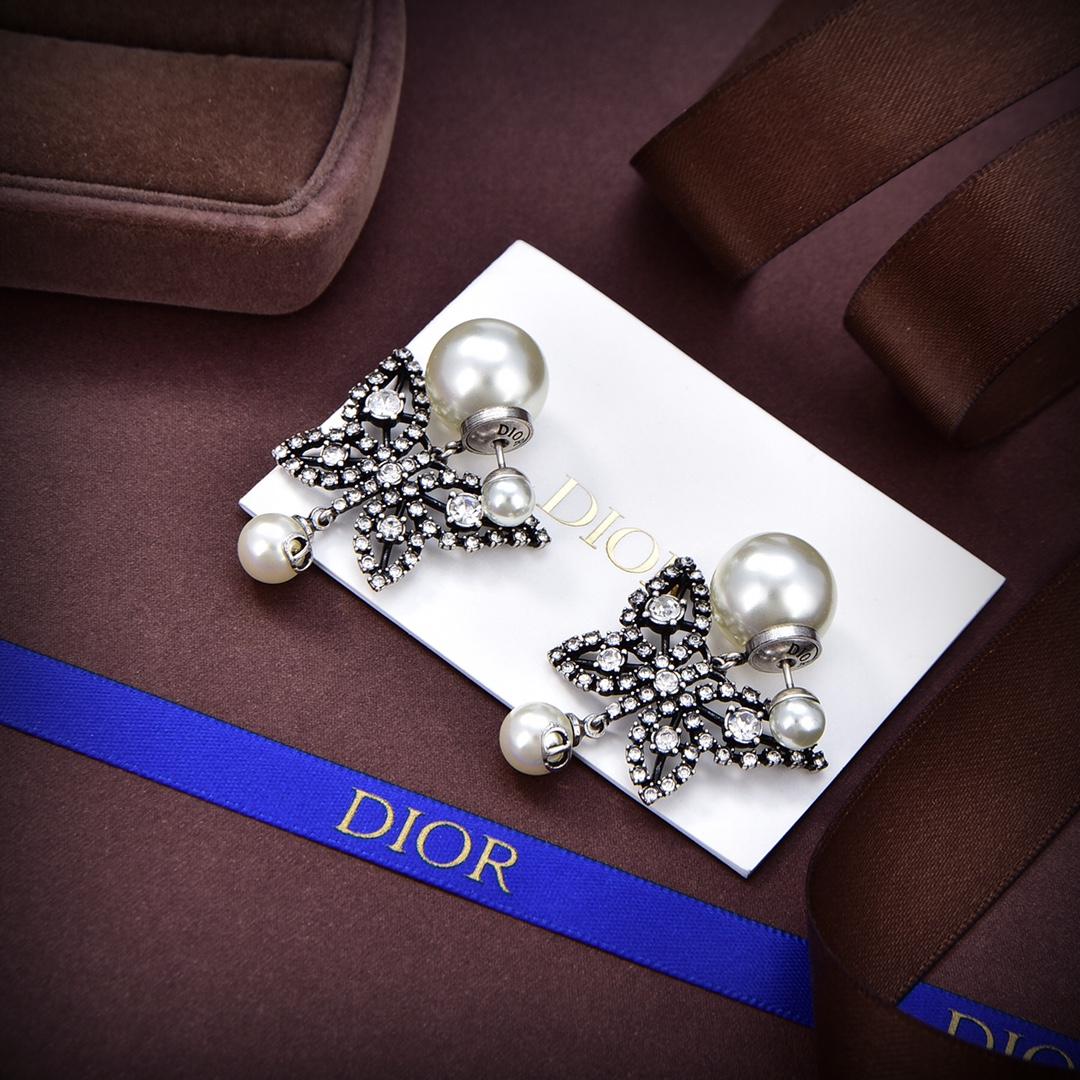 Dior Tribales Earrings - DopestKickz