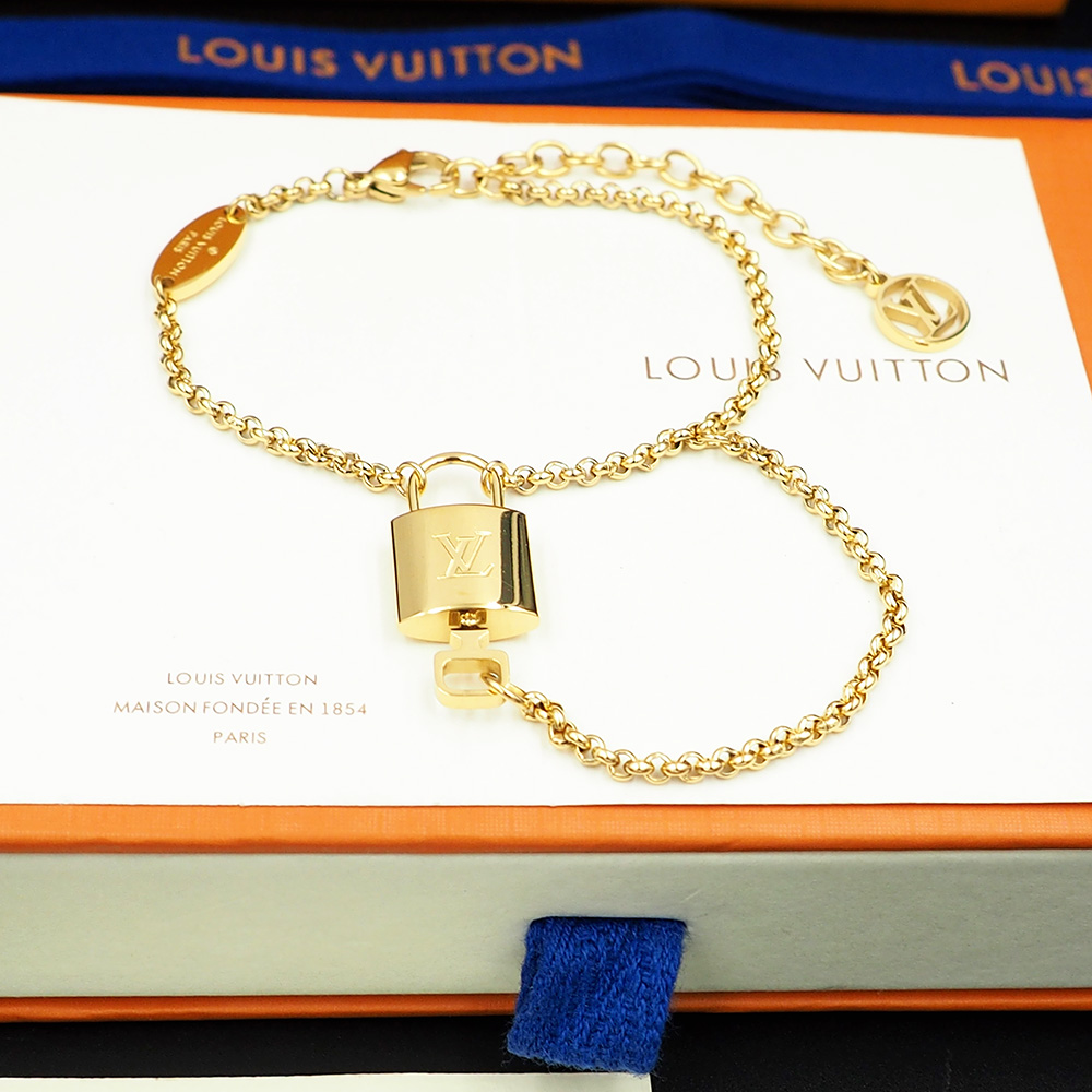 Louis Vuitto LV Locky Bracelet - DopestKickz