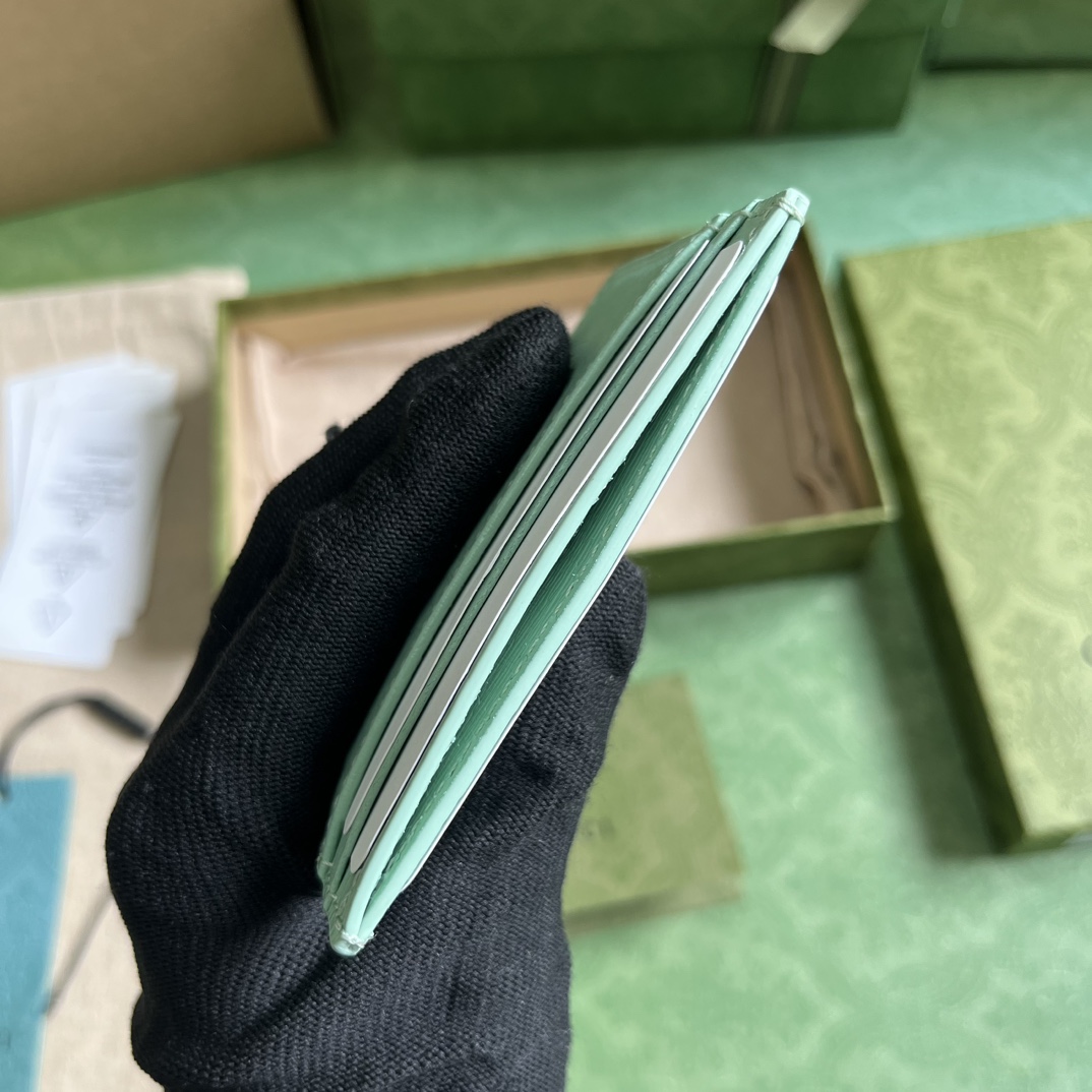 Gucci Card Case With Gucci Script - DopestKickz