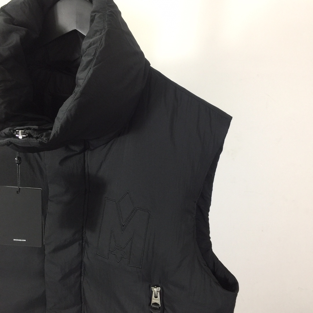 Mackage Padded Gilet - DopestKickz