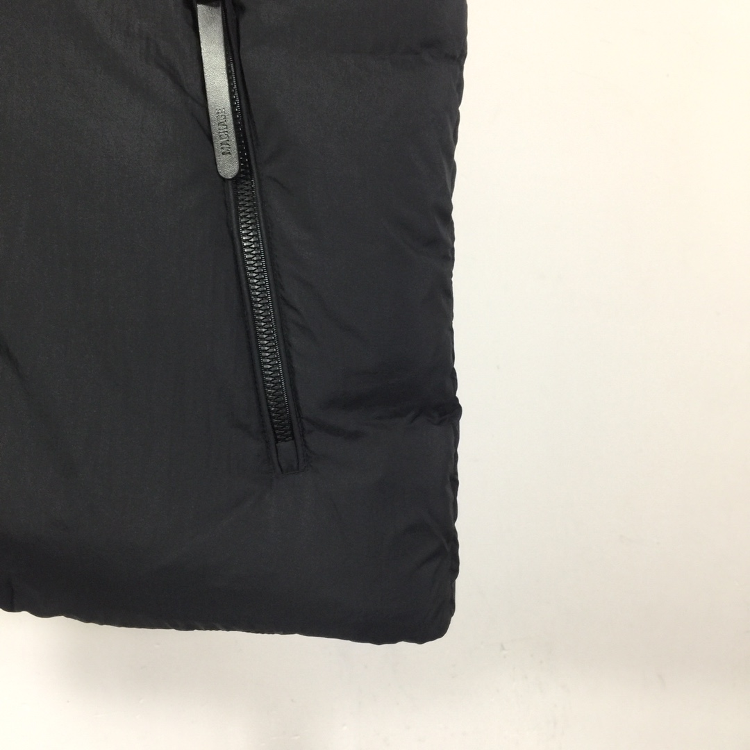 Mackage Padded Gilet - DopestKickz