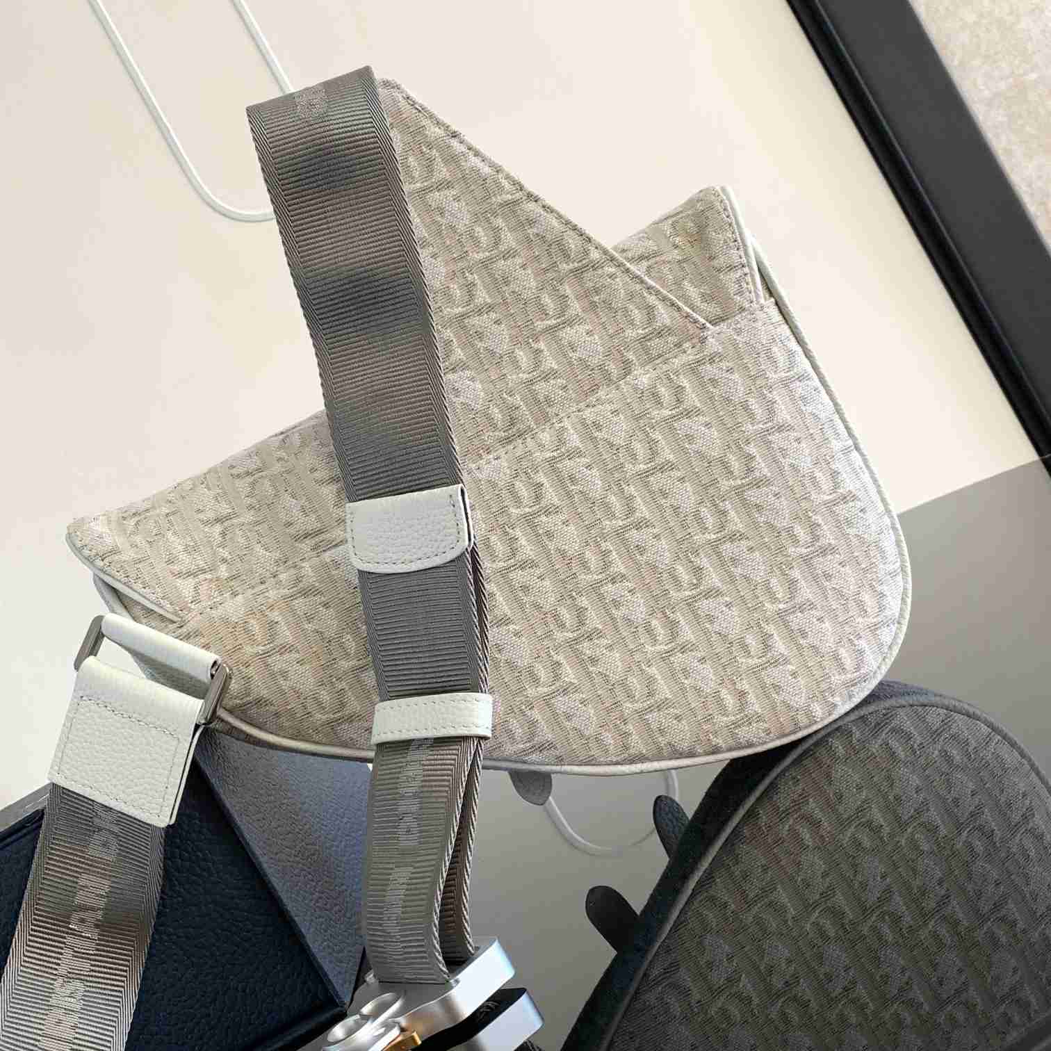 Dior Saddle Bag   (20 x 28.6 x 5cm) - DopestKickz