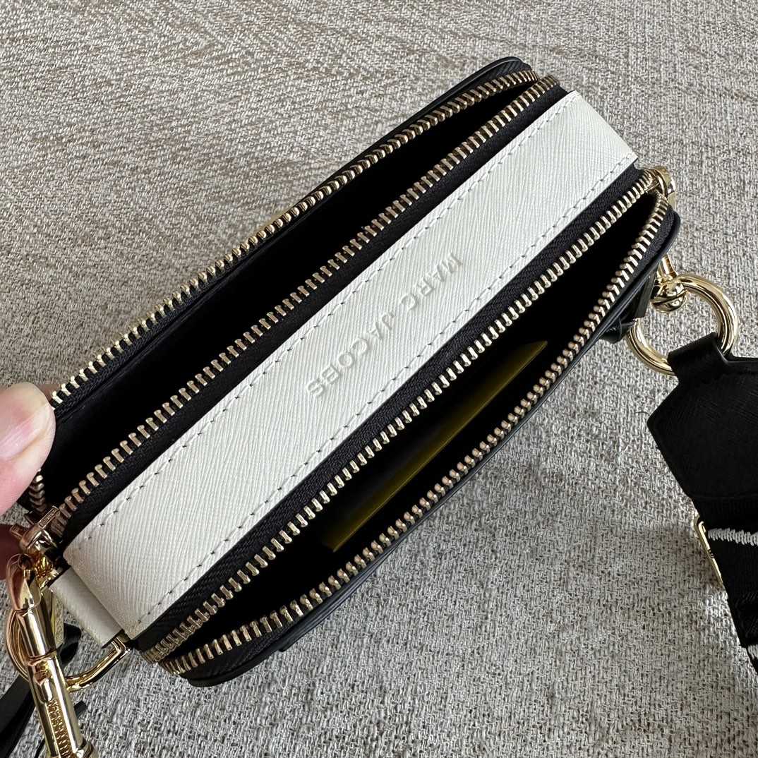 Marc Jacobs Snapshot Small Camera Bag (18/11/6cm) - DopestKickz