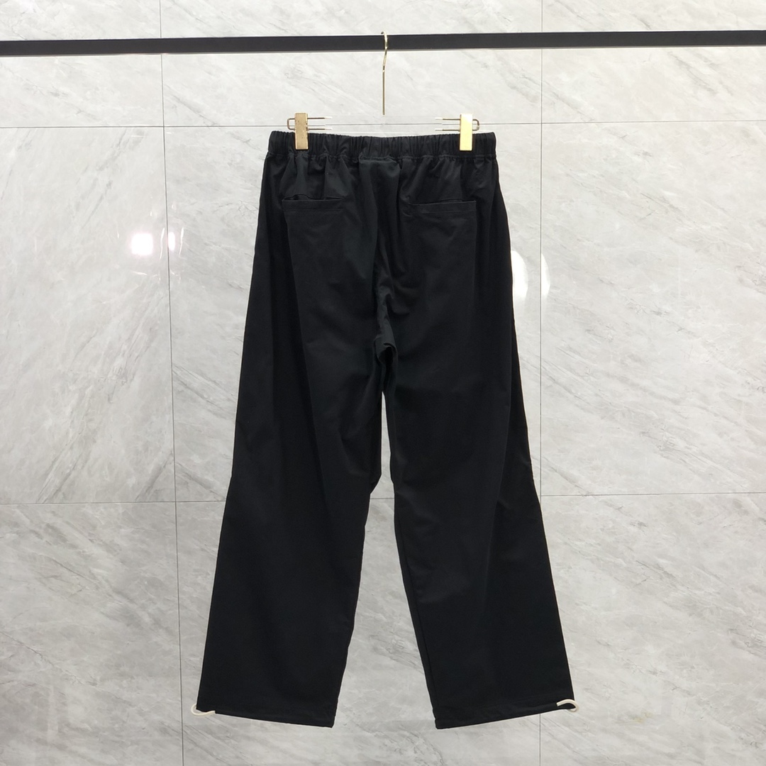 Fear of God Essentials Relaxed Trouser - DopestKickz