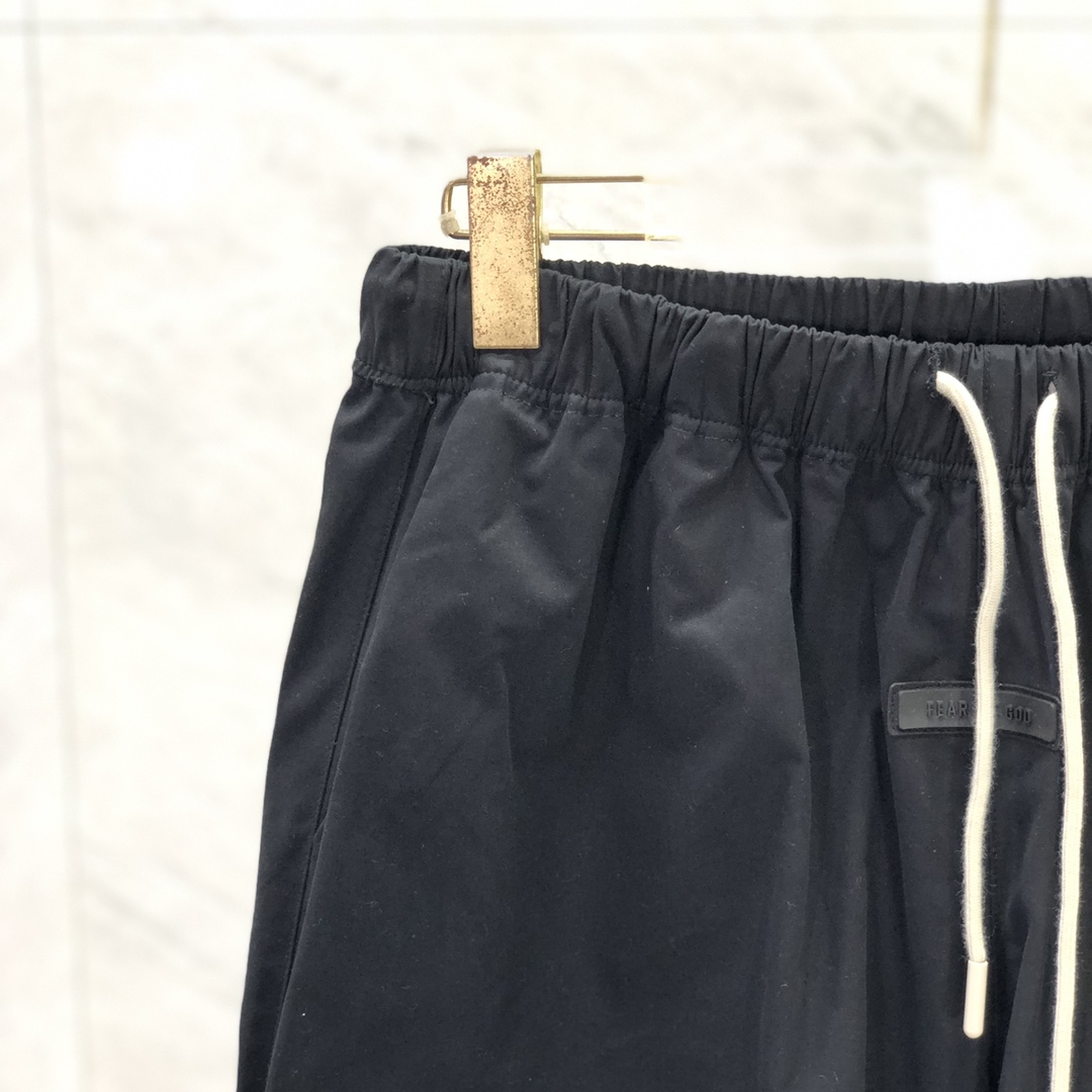Fear of God Essentials Relaxed Trouser - DopestKickz