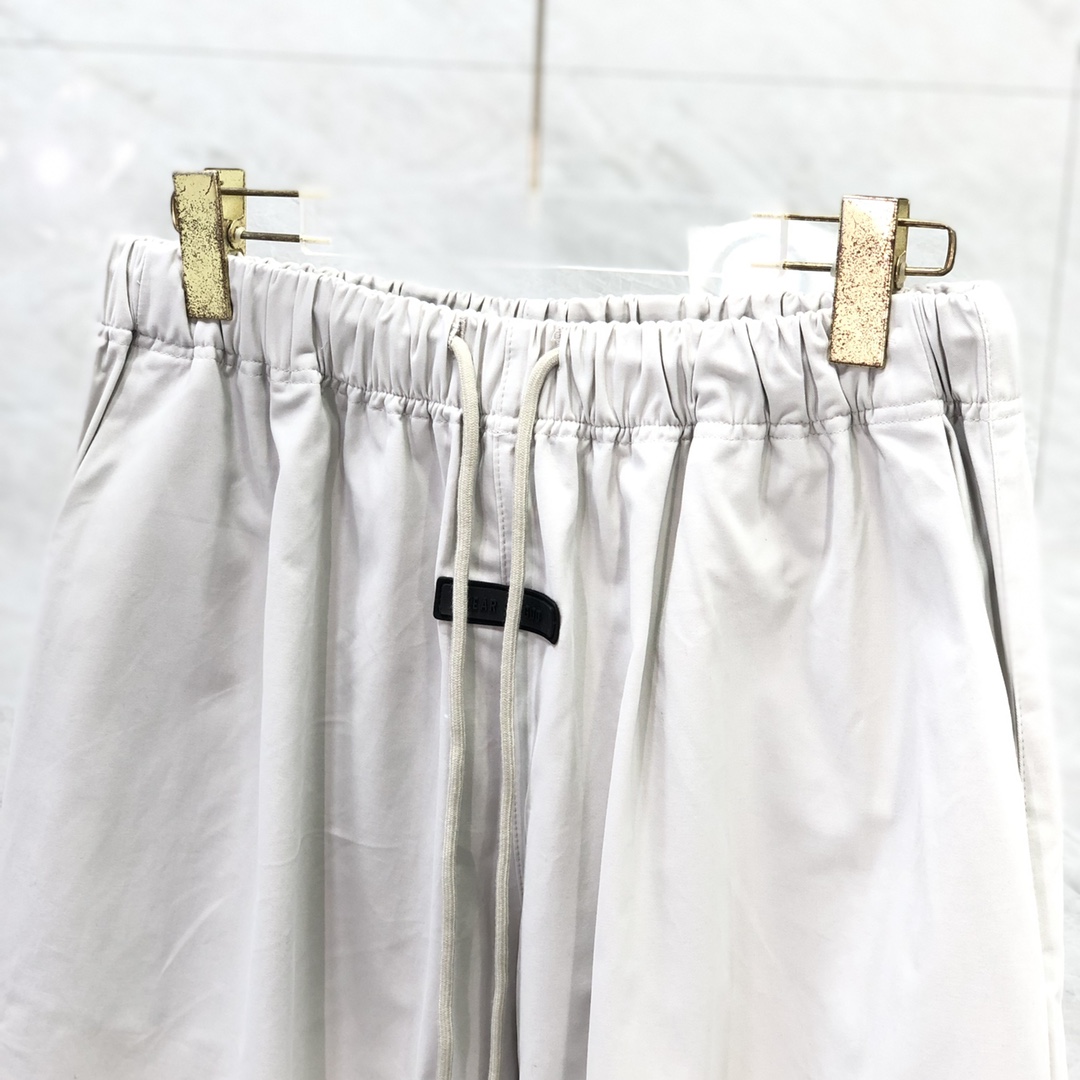 Fear of God Essentials Relaxed Trouser - DopestKickz