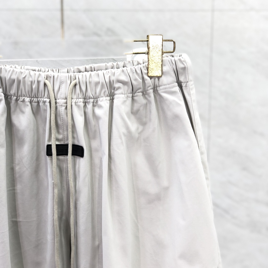 Fear of God Essentials Relaxed Trouser - DopestKickz