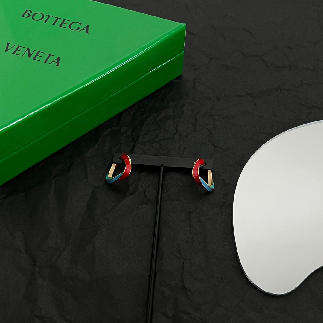 Bottega Veneta Twist Triangle Hoop Earrings - DopestKickz