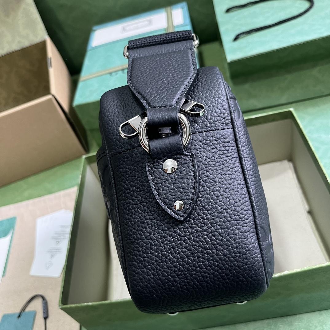 Gucci Jumbo GG Medium Messenger Bag - DopestKickz