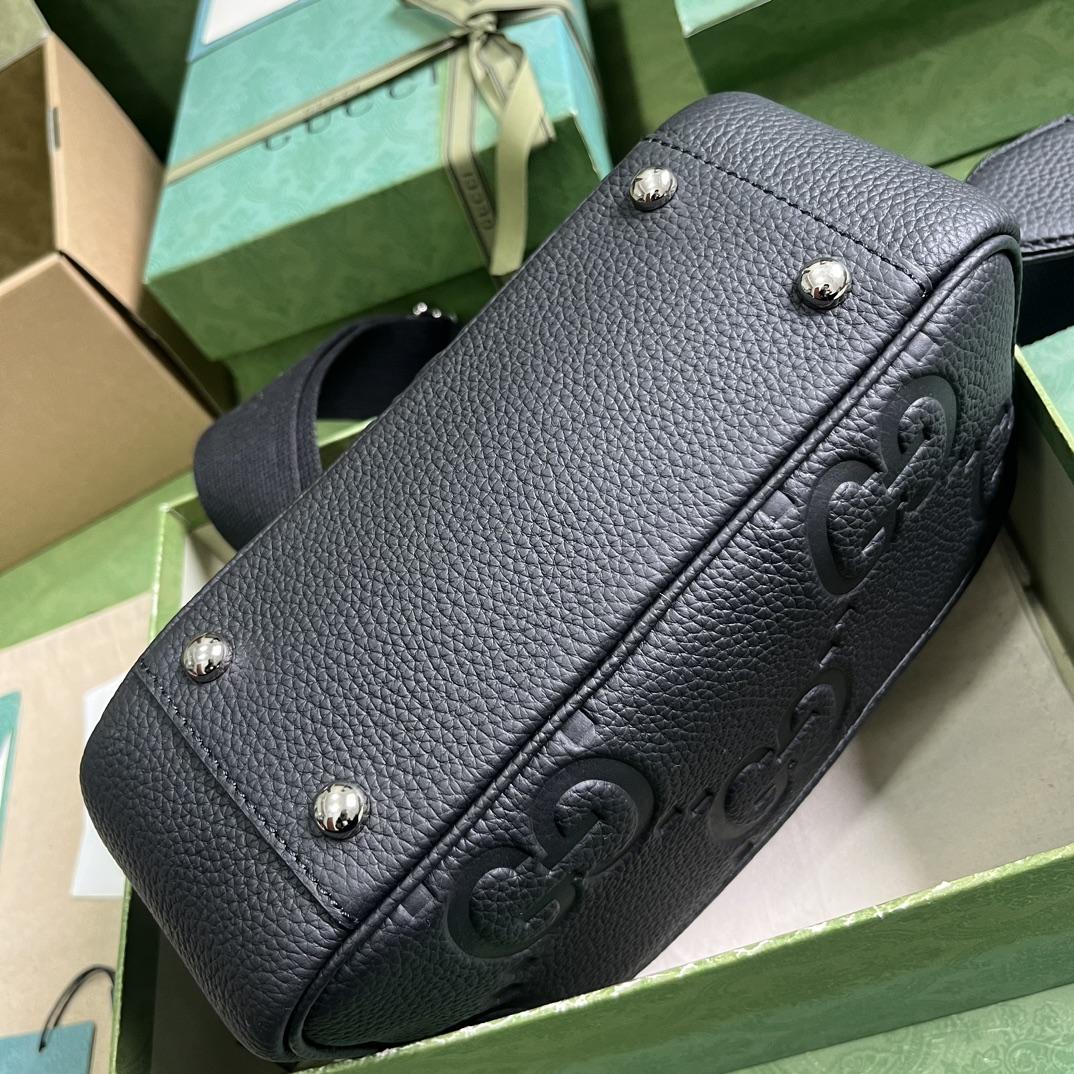 Gucci Jumbo GG Medium Messenger Bag - DopestKickz