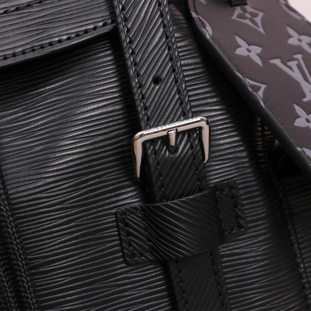 Louis Vuitton Christopher MM     - DopestKickz