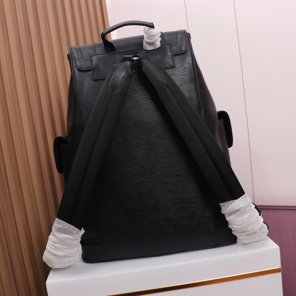 Louis Vuitton Christopher MM     - DopestKickz