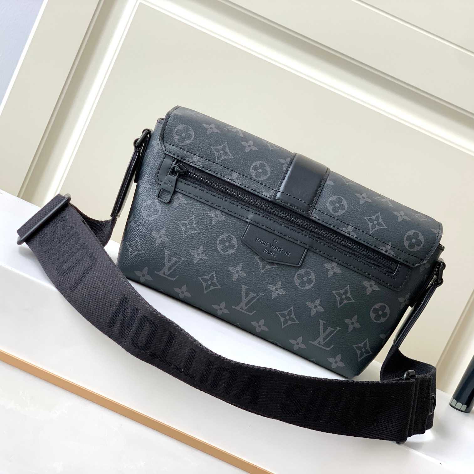 Louis Vuitton S-Cape Messenger   M46794 - DopestKickz
