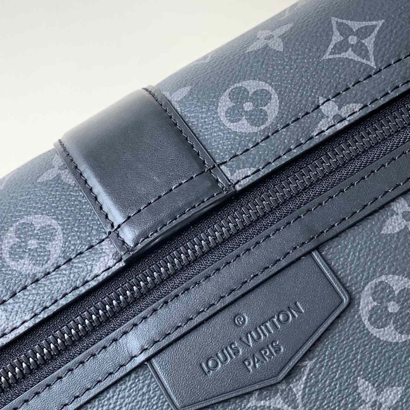 Louis Vuitton S-Cape Messenger   M46794 - DopestKickz