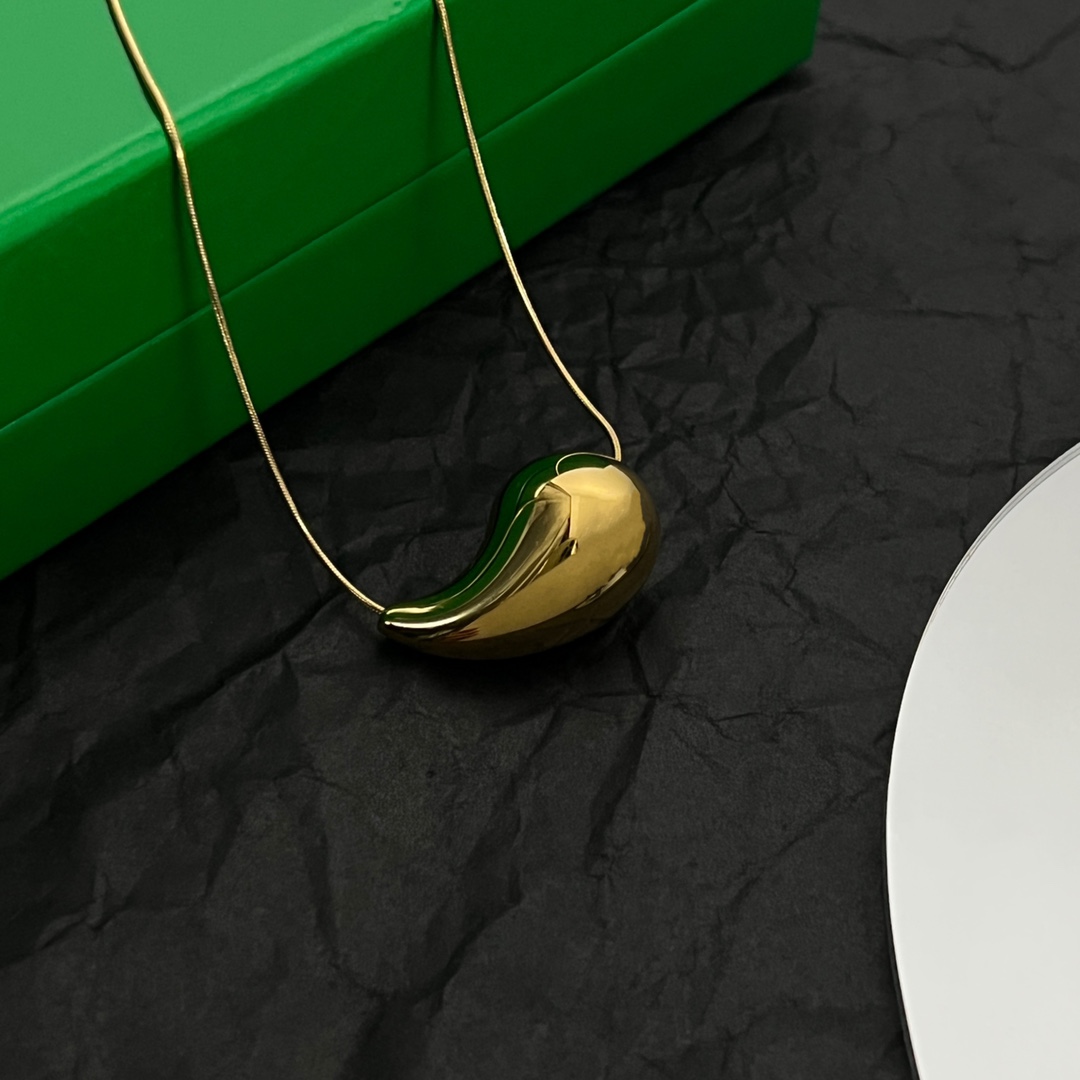 Bottega Veneta Drop Pendant Necklace - DopestKickz