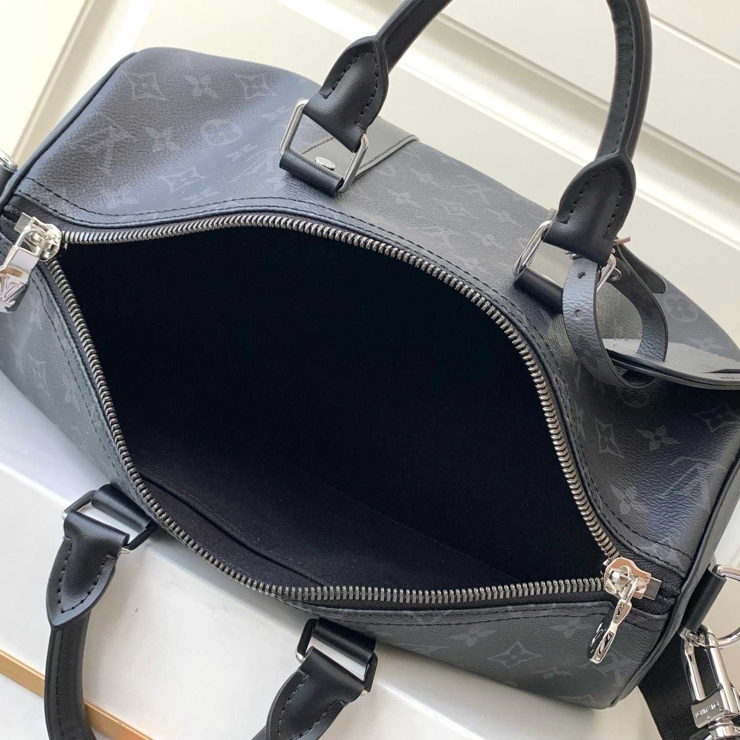 Louis Vuitton Keepall Bandoulière 35   M46655 - DopestKickz