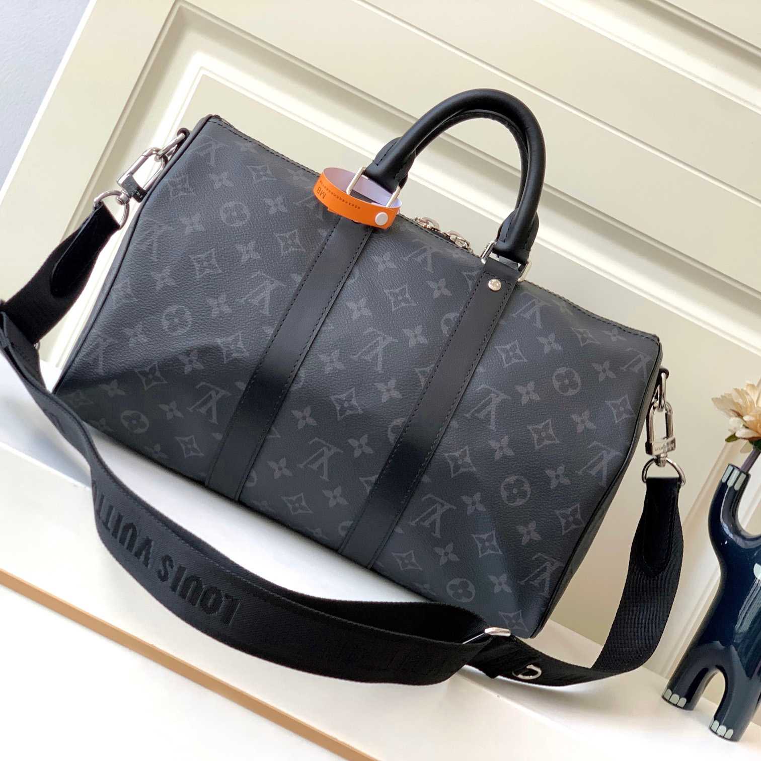Louis Vuitton Keepall Bandoulière 35   M46655 - DopestKickz
