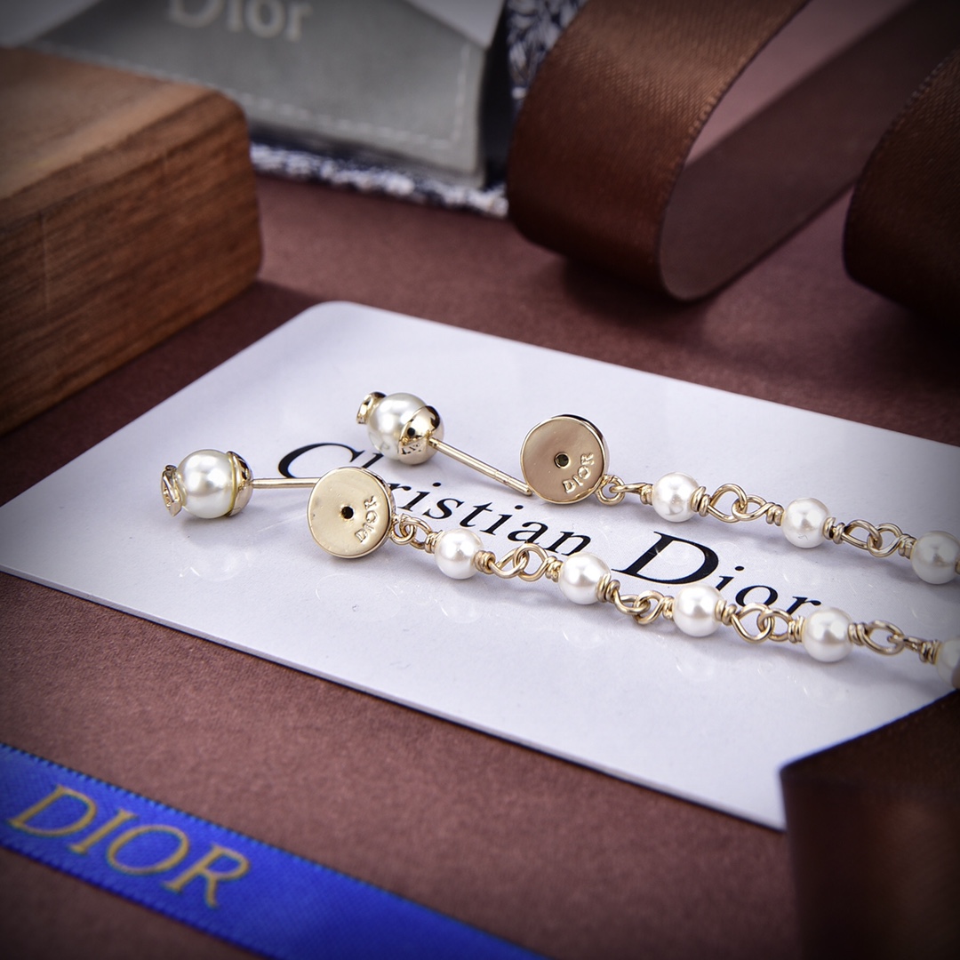 Dior Métamorphose Earrings - DopestKickz