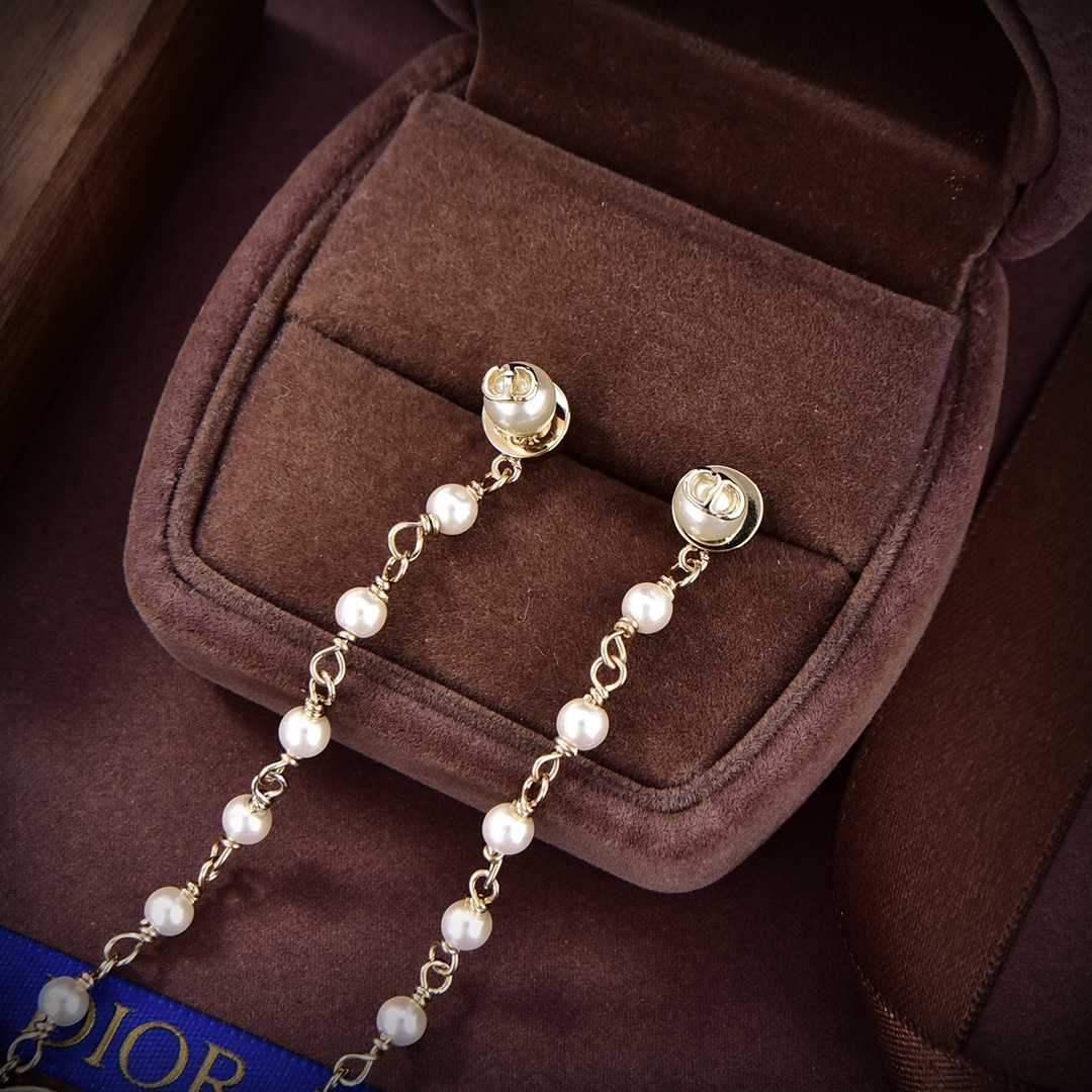 Dior Métamorphose Earrings - DopestKickz