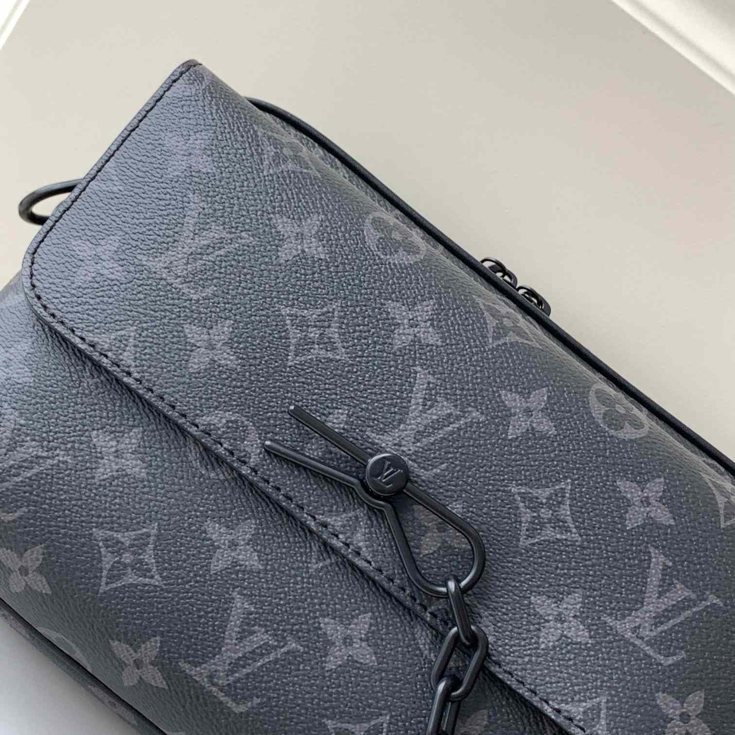 Louis Vuitton Steamer Messenger   M46795 - DopestKickz