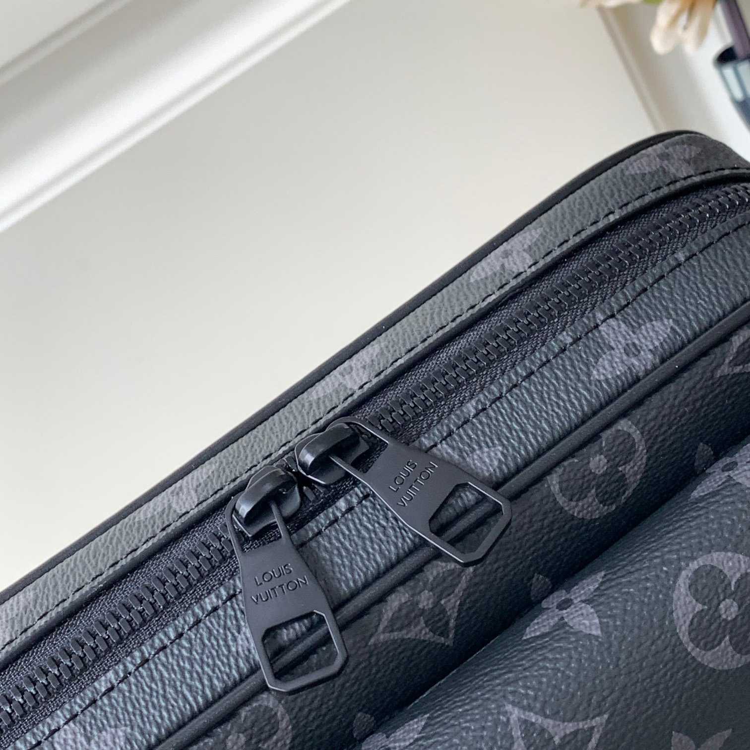 Louis Vuitton Steamer Messenger   M46795 - DopestKickz