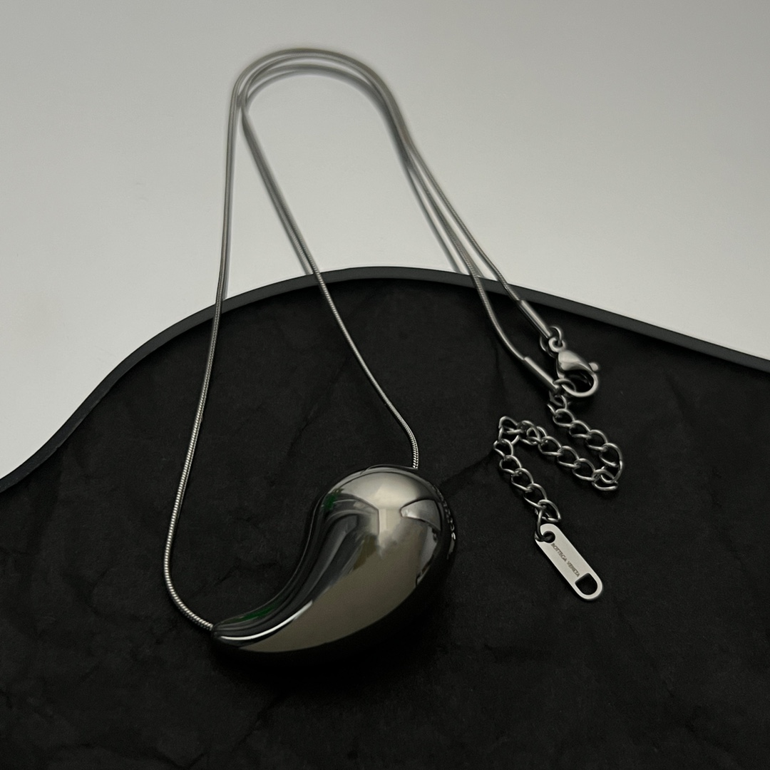 Bottega Veneta Drop Pendant Necklace - DopestKickz