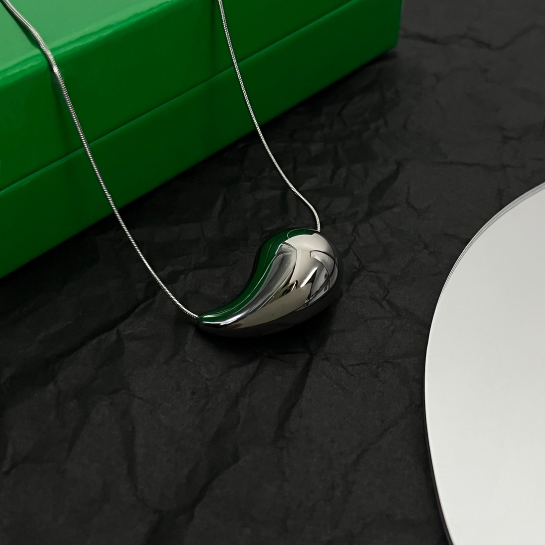 Bottega Veneta Drop Pendant Necklace - DopestKickz