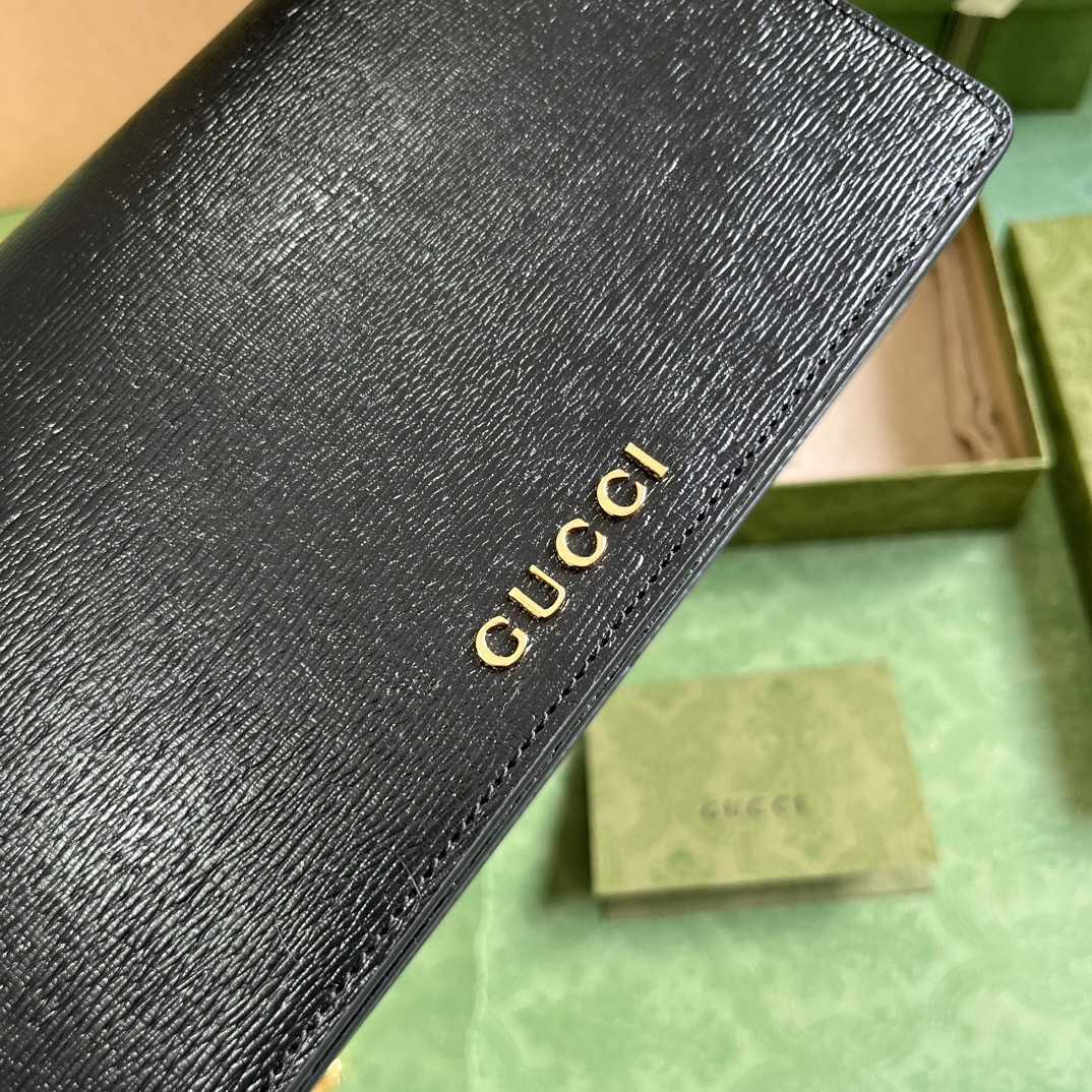 Gucci Chain Wallet With Gucci Script (12.5x 20x 4cm) - DopestKickz