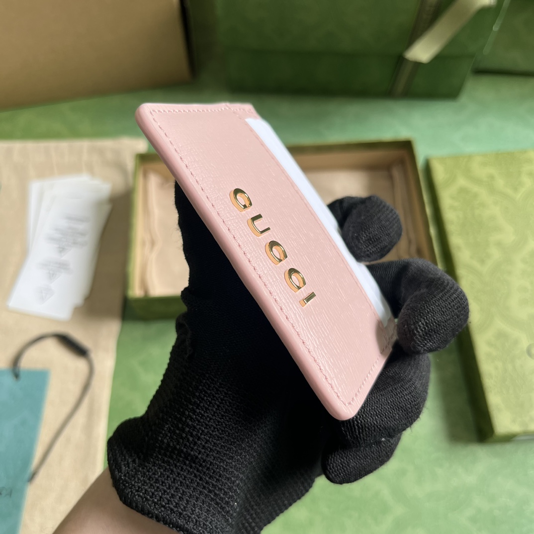 Gucci Card Case With Gucci Script - DopestKickz