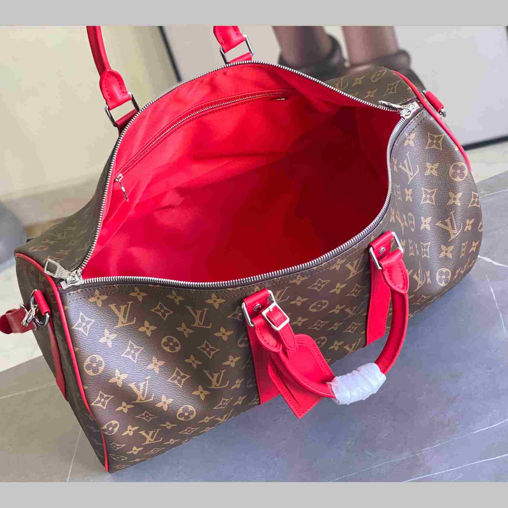 Louis Vuitton Keepall Bandoulière 50     M46769 - DopestKickz