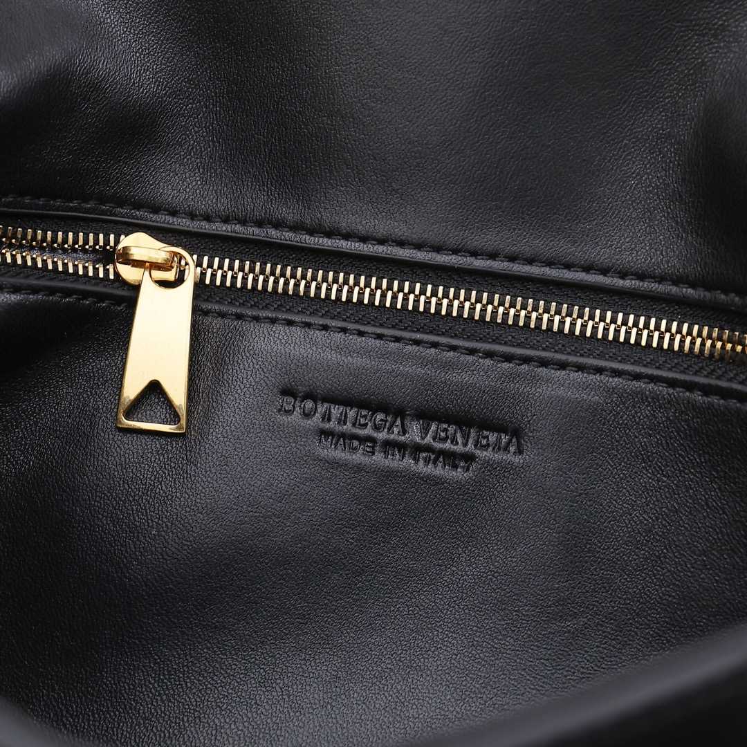 Bottega Veneta Mini Andiamo Cross-Body Bag - DopestKickz