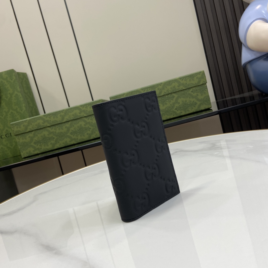 Gucci GG Rubber-effect Long Card Case - DopestKickz
