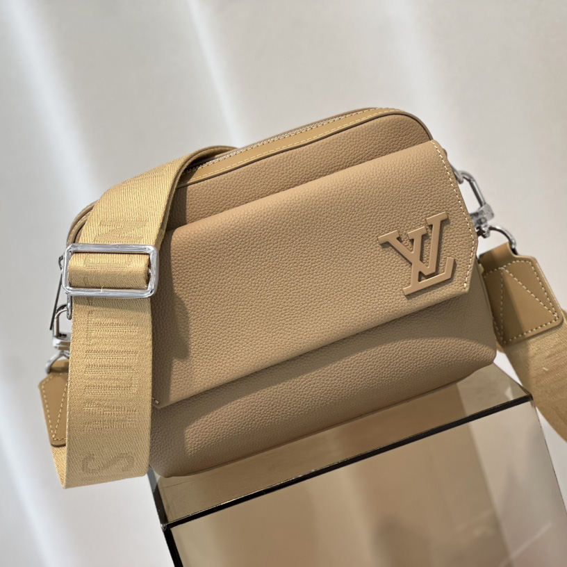 Louis Vuitton Fastline Messenger Bag   M23710 - DopestKickz
