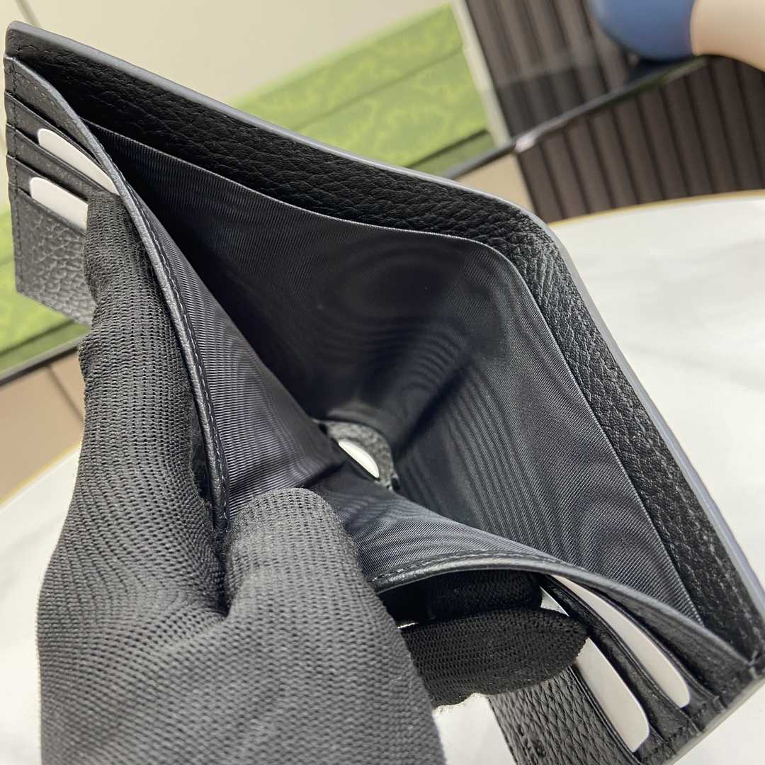 Gucci Bi-fold Wallet With Gucci Logo - DopestKickz