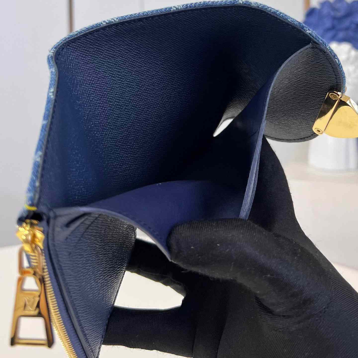 Louis Vuitton Victorine Wallet    M82959 - DopestKickz