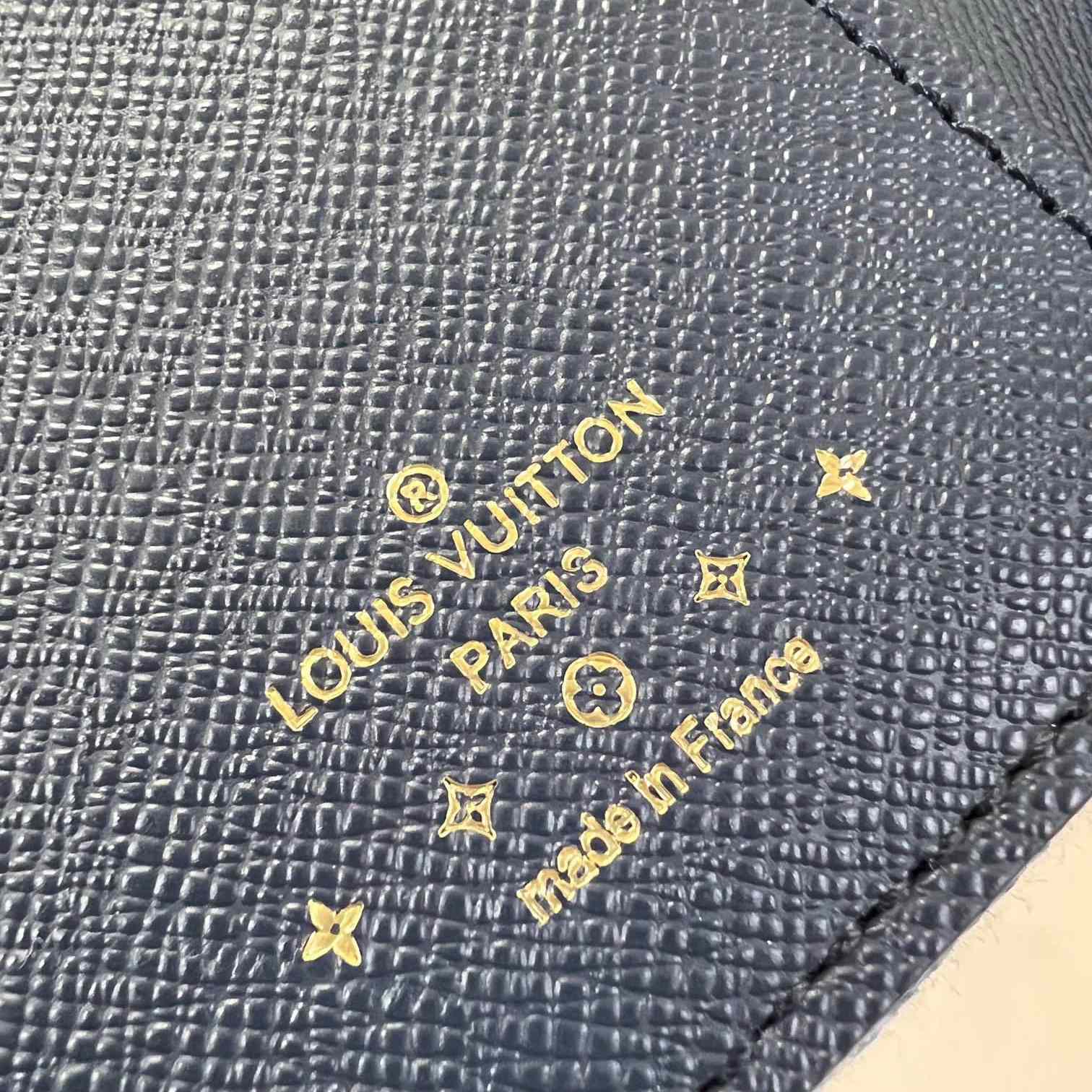 Louis Vuitton Victorine Wallet    M82959 - DopestKickz