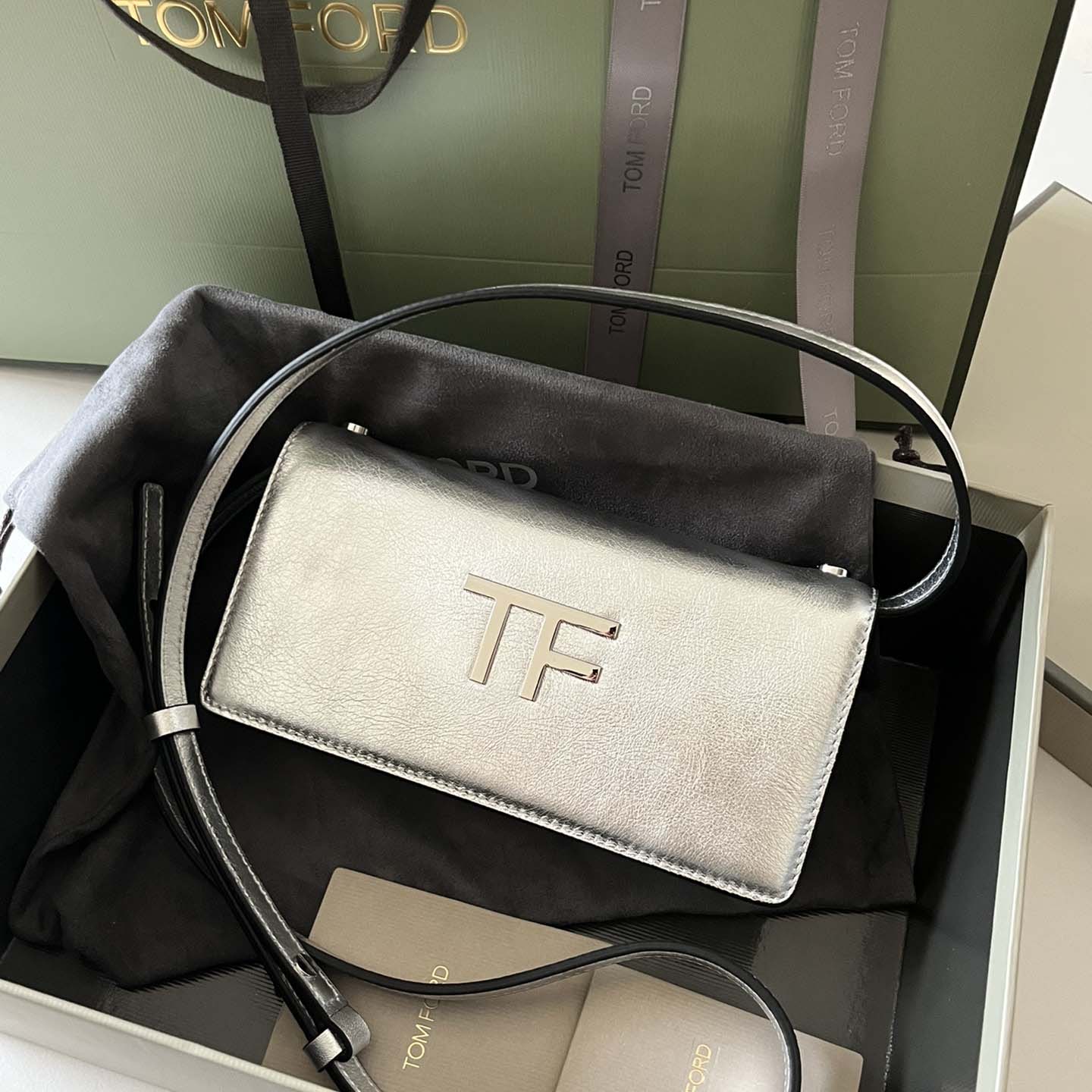 Tom Ford Leather TF Bag    18*9*3cm - DopestKickz