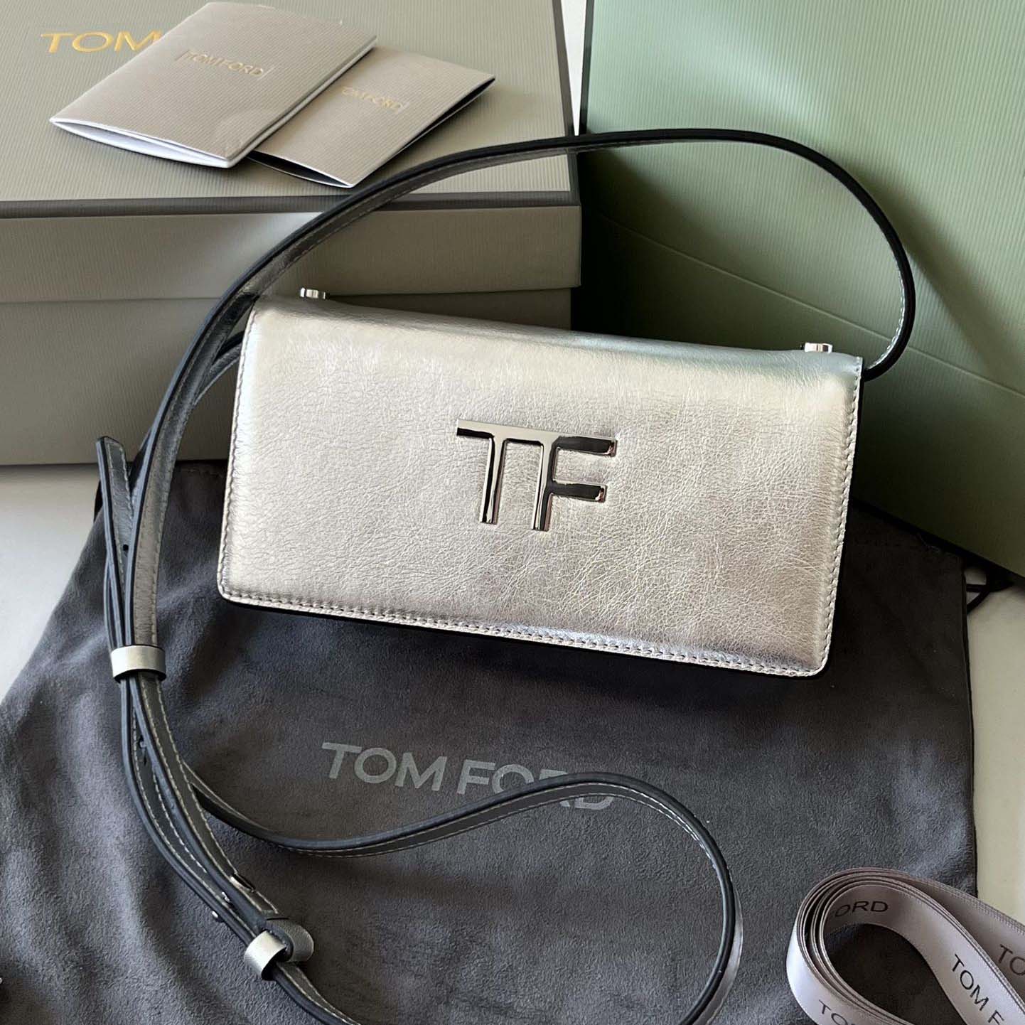 Tom Ford Leather TF Bag    18*9*3cm - DopestKickz