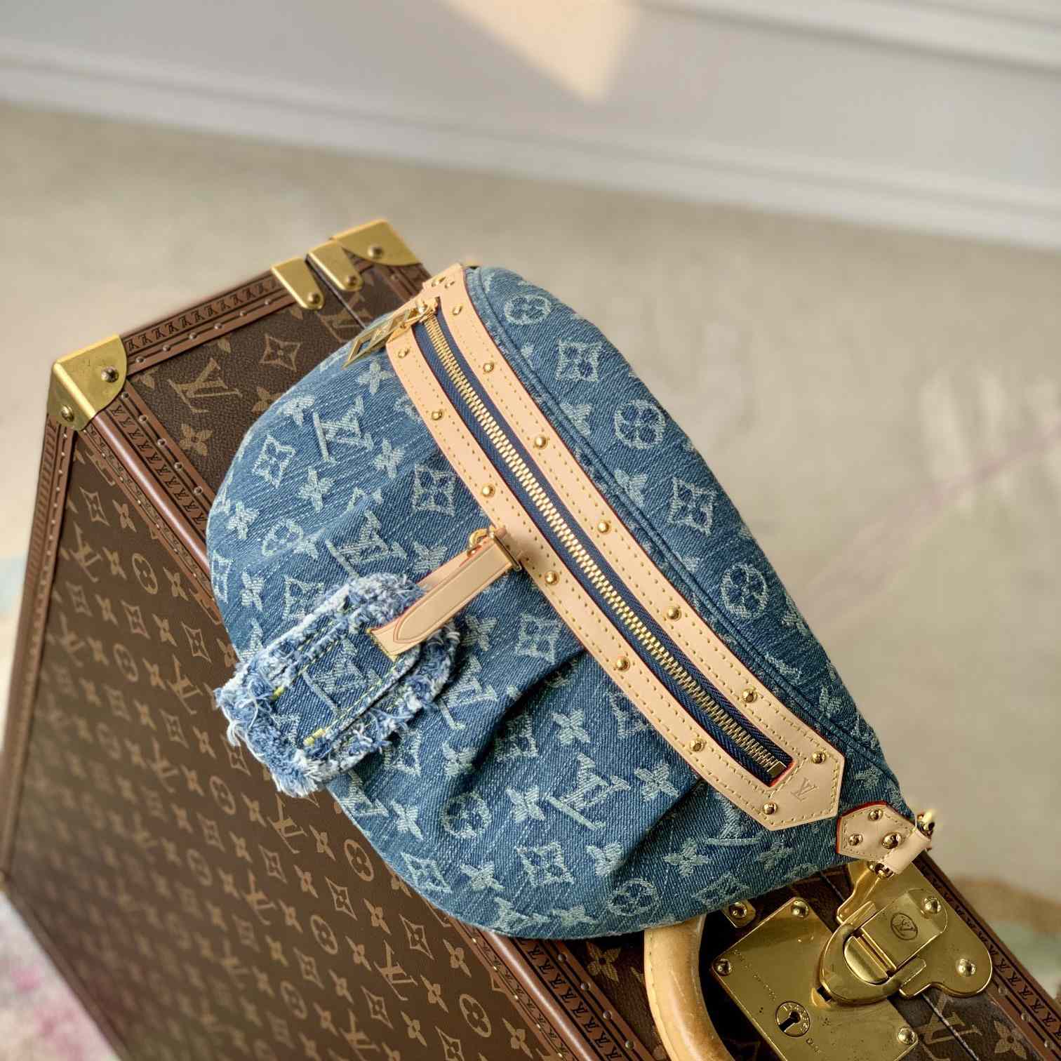 Louis Vuitton High Rise      M46837 - DopestKickz