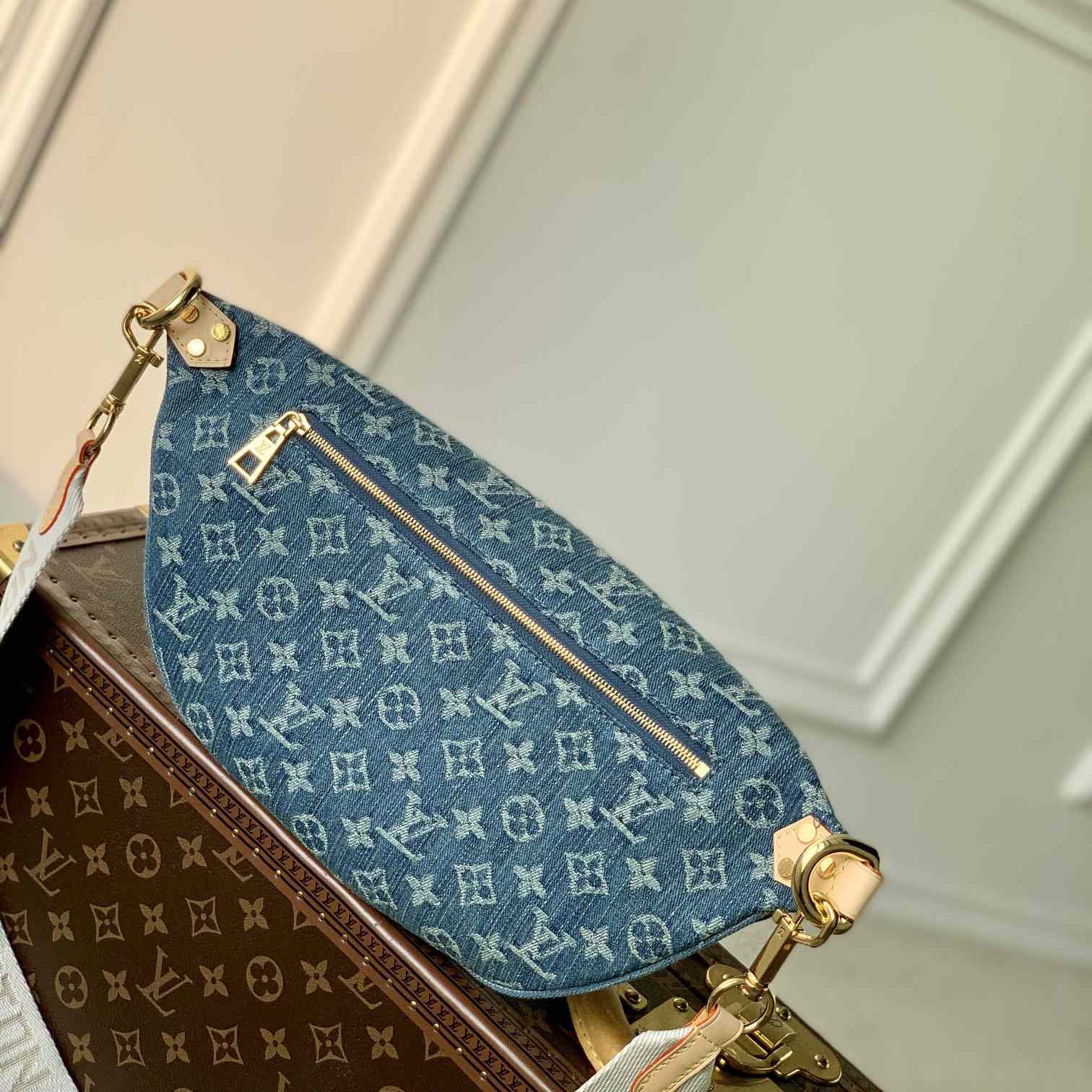 Louis Vuitton High Rise      M46837 - DopestKickz