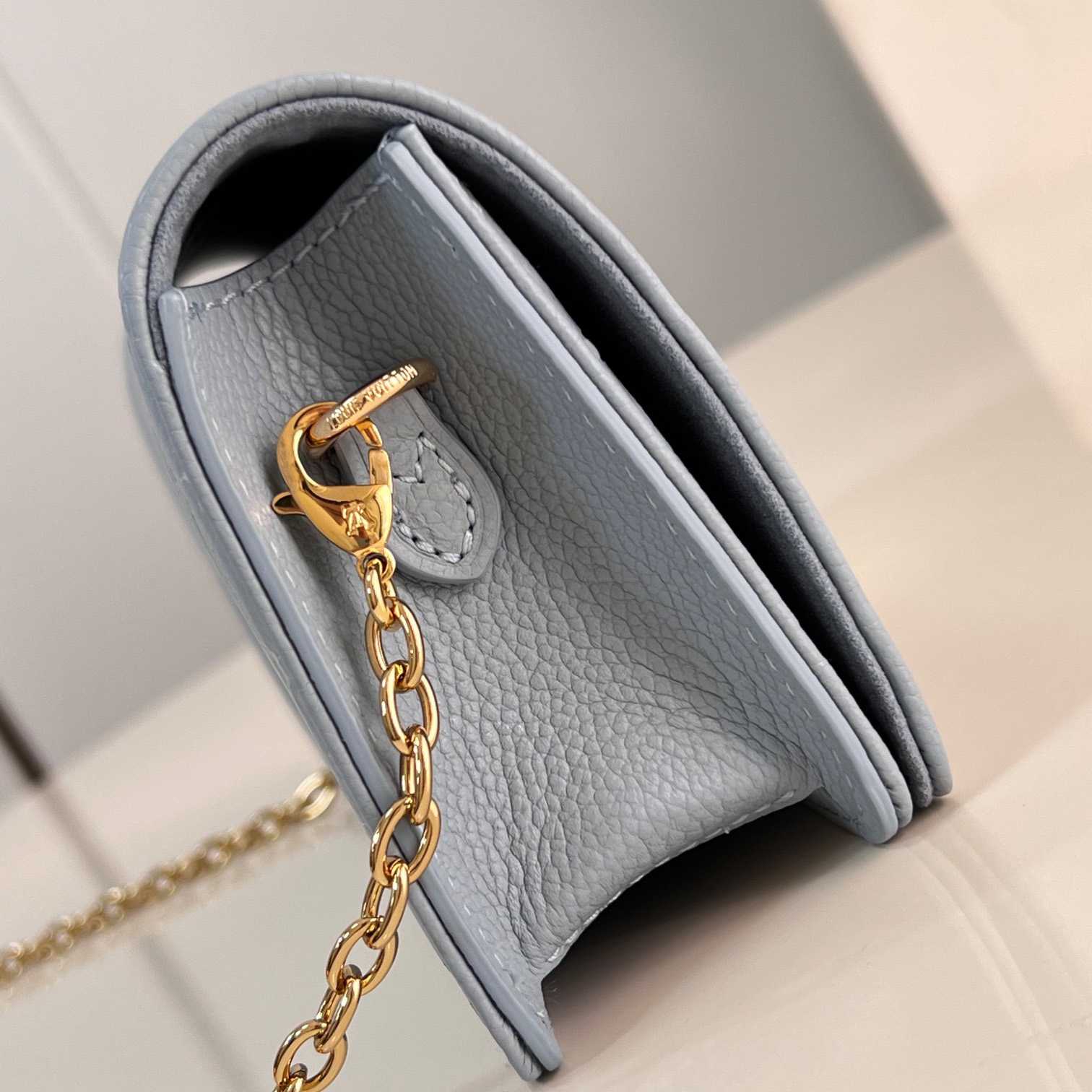 Louis Vuitton Wallet On Chain Lily    M83233 - DopestKickz