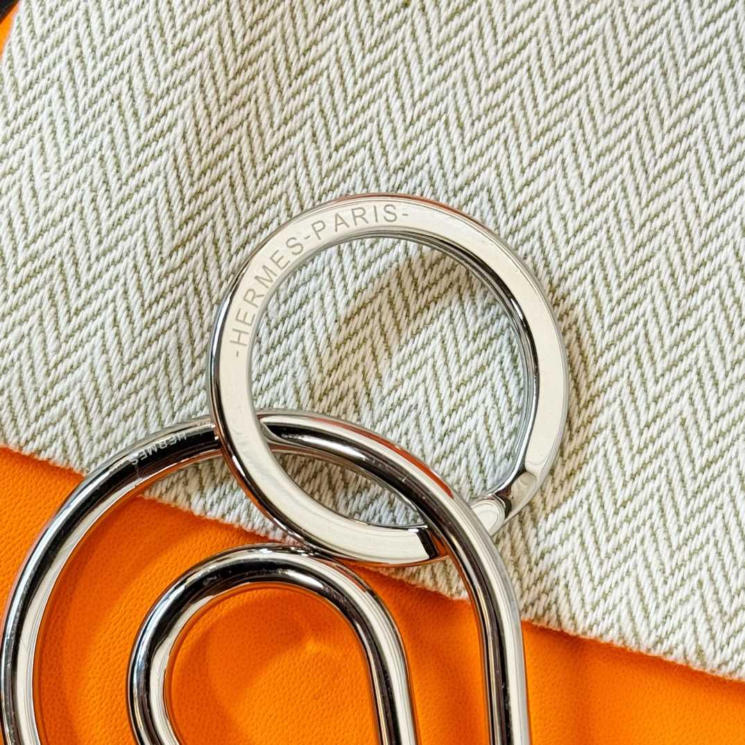 Hermes Fer A Cheval Key Ring - DopestKickz