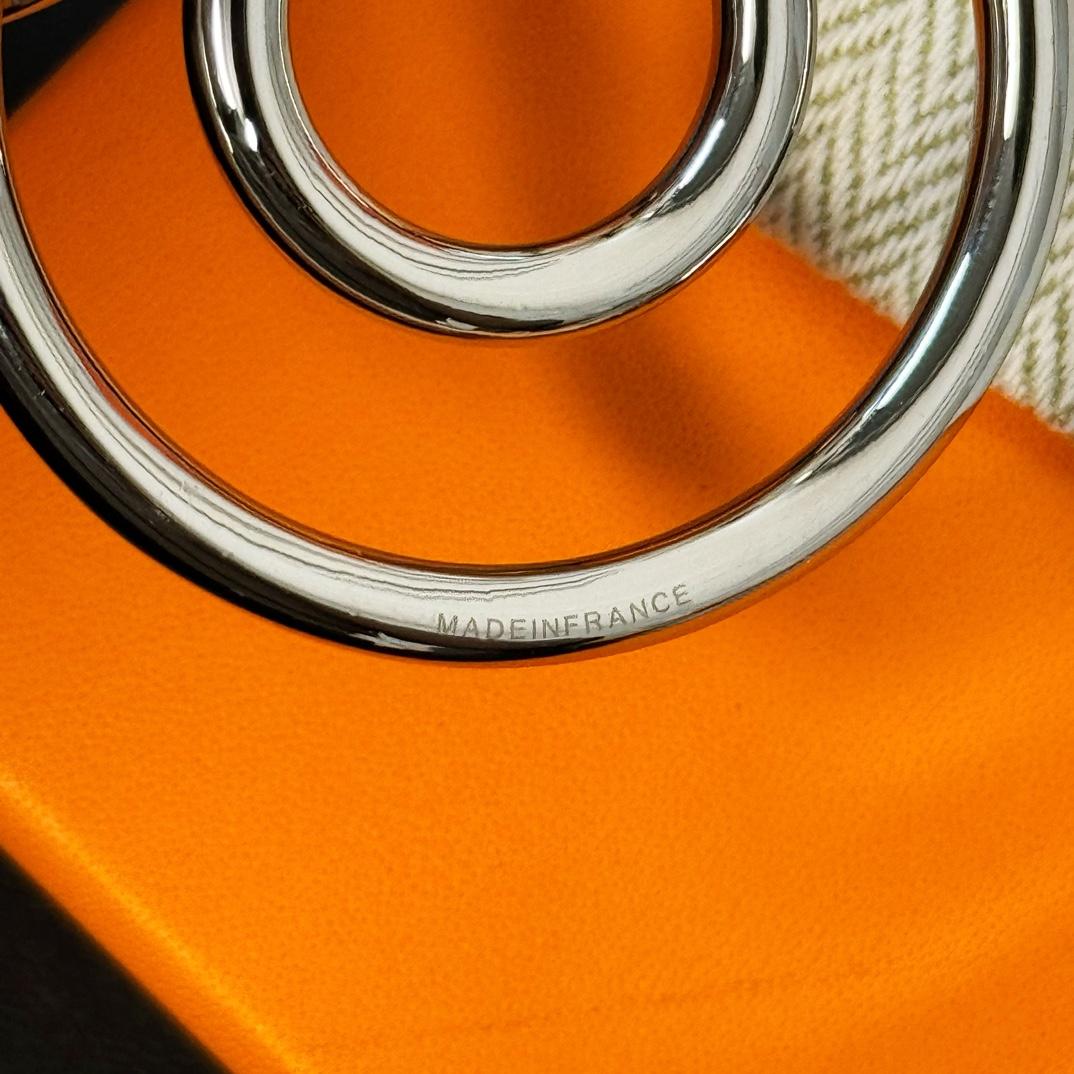 Hermes Fer A Cheval Key Ring - DopestKickz