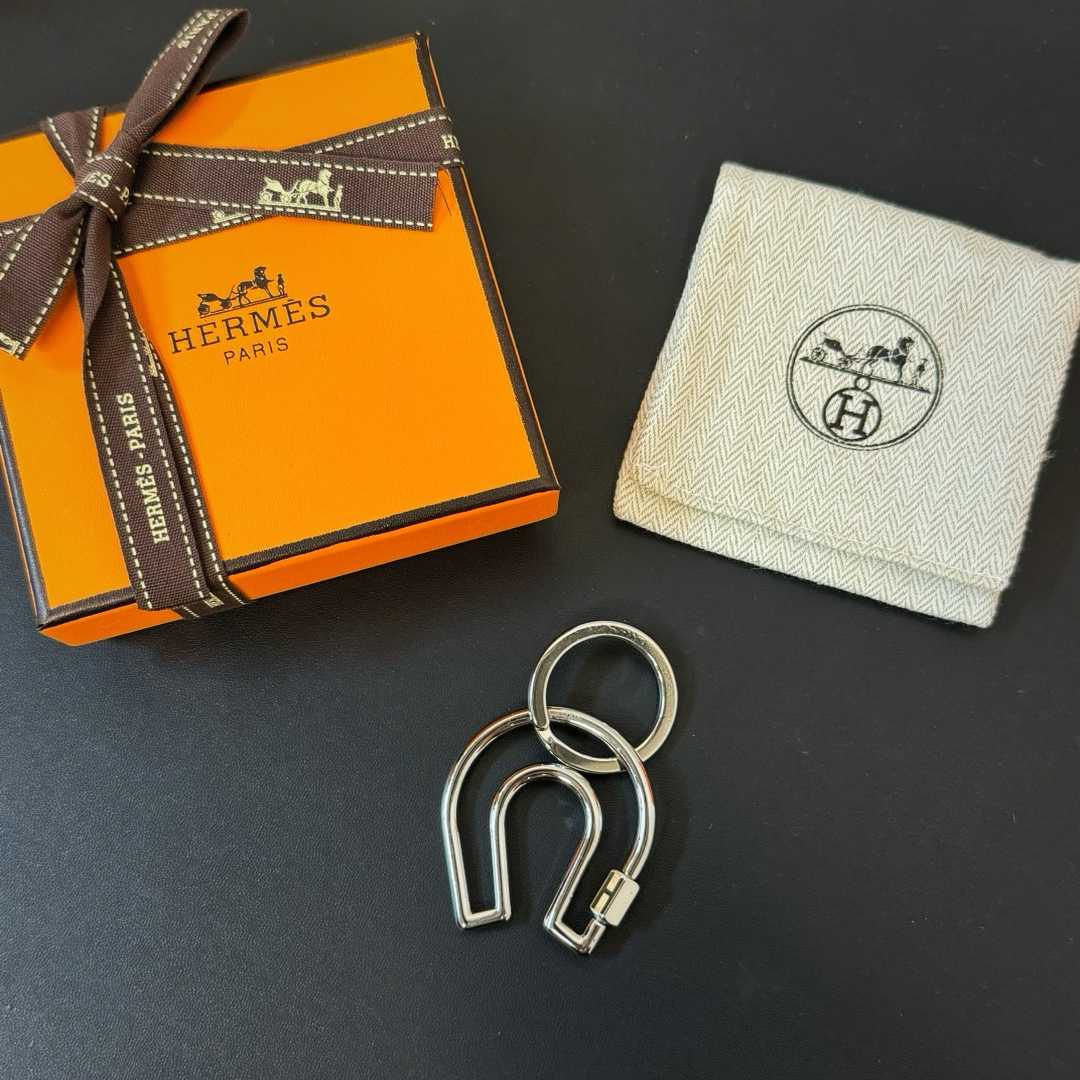 Hermes Fer A Cheval Key Ring - DopestKickz