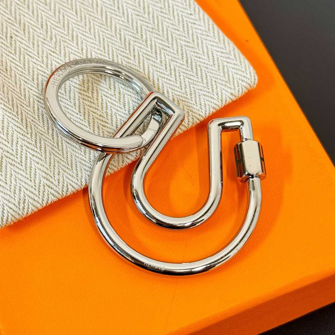 Hermes Fer A Cheval Key Ring - DopestKickz