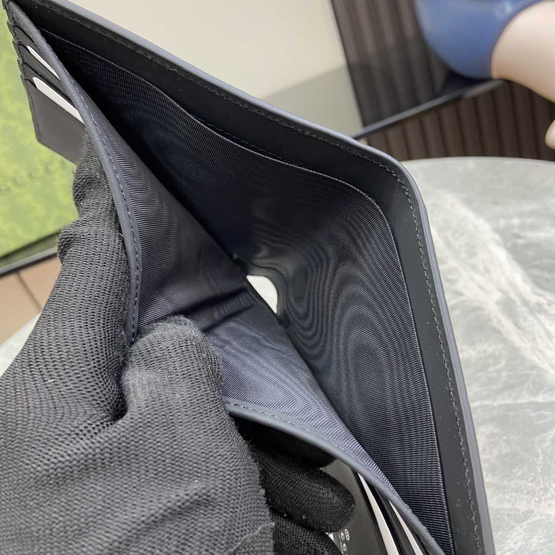 Gucci GG Rubber-effect Bi-fold Wallet - DopestKickz