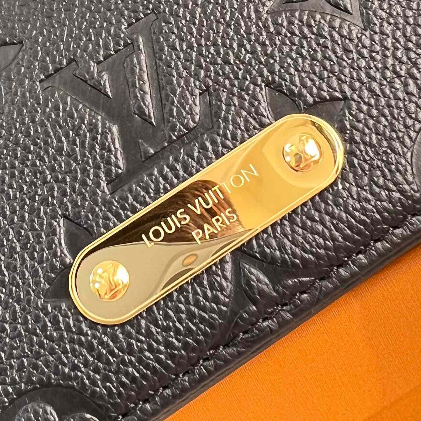 Louis Vuitton Wallet On Chain Lily    M46919 - DopestKickz