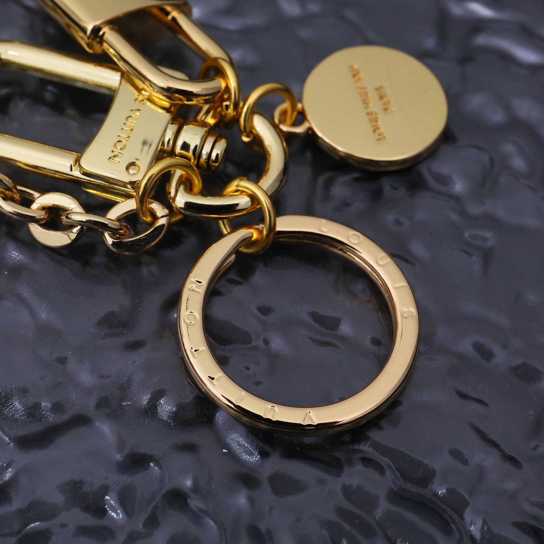 Louis Vuitton Cadenas Key Holder   M01425 - DopestKickz