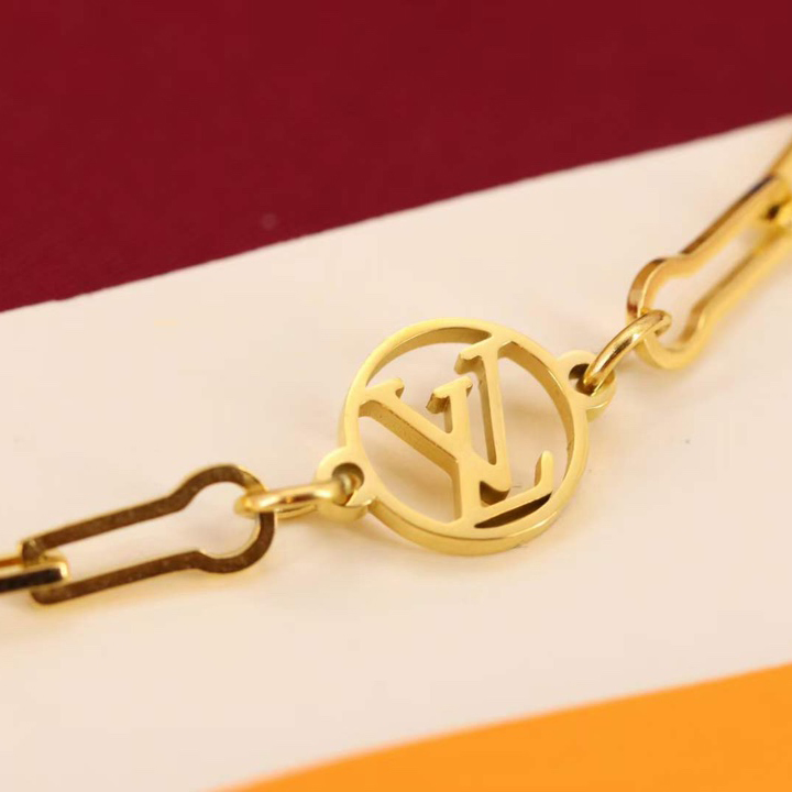 Louis Vuitton Necklace - DopestKickz