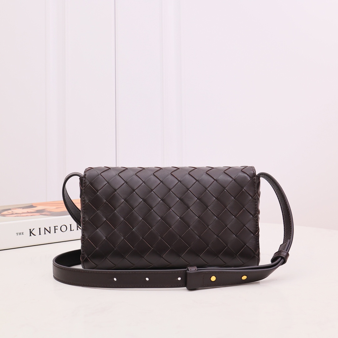 Bottega Veneta Mini Andiamo Cross-Body Bag - DopestKickz